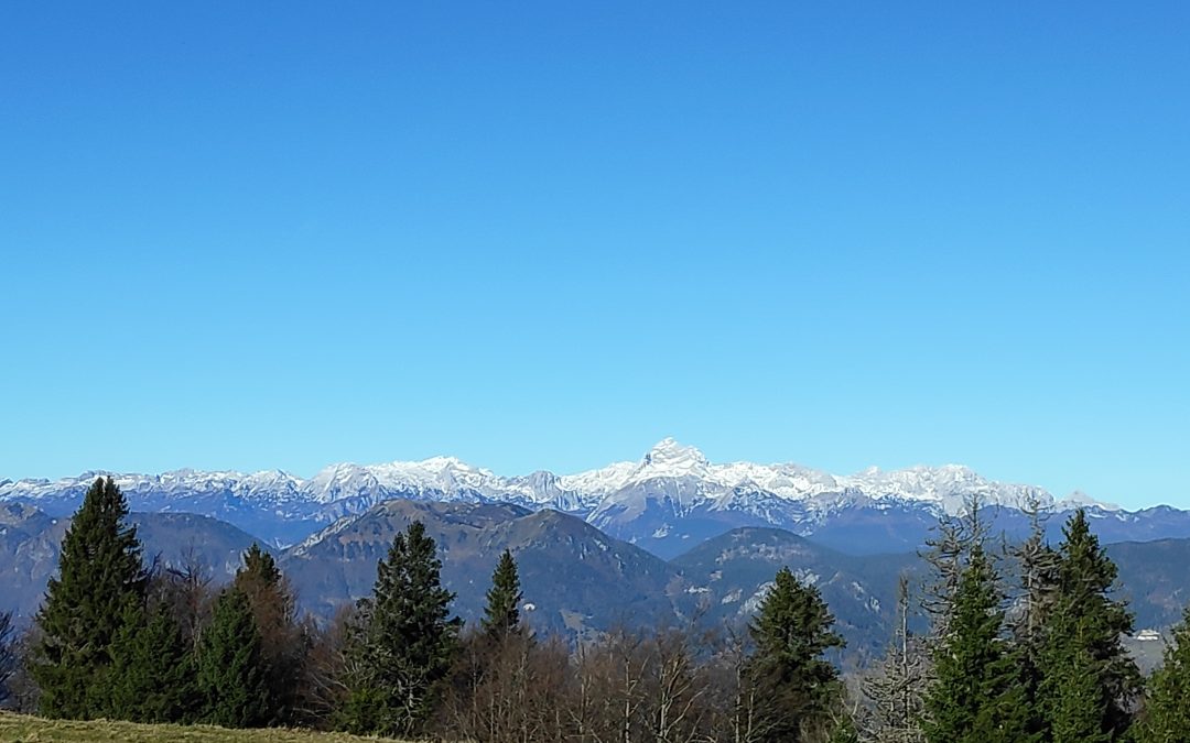 Aktivni mladi planinci na Blegošu