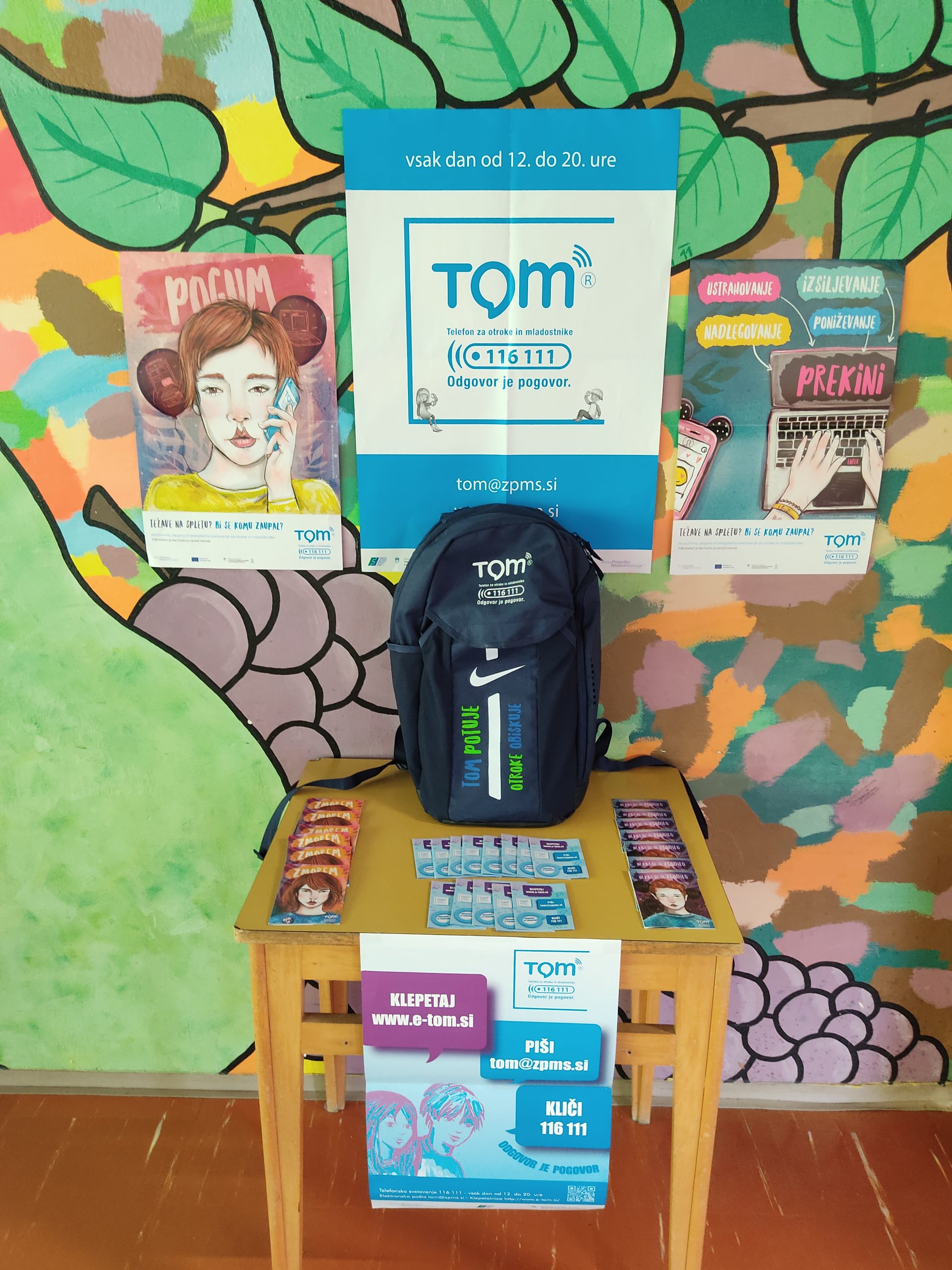 TOM telefon 1