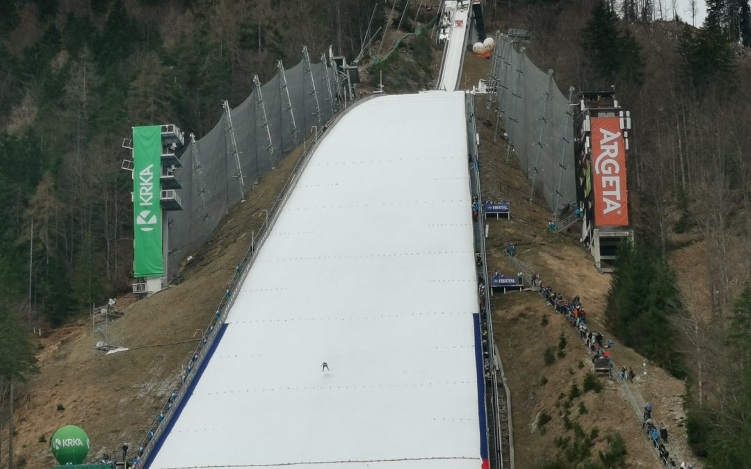 SMUČARSKI POLETI V PLANICI