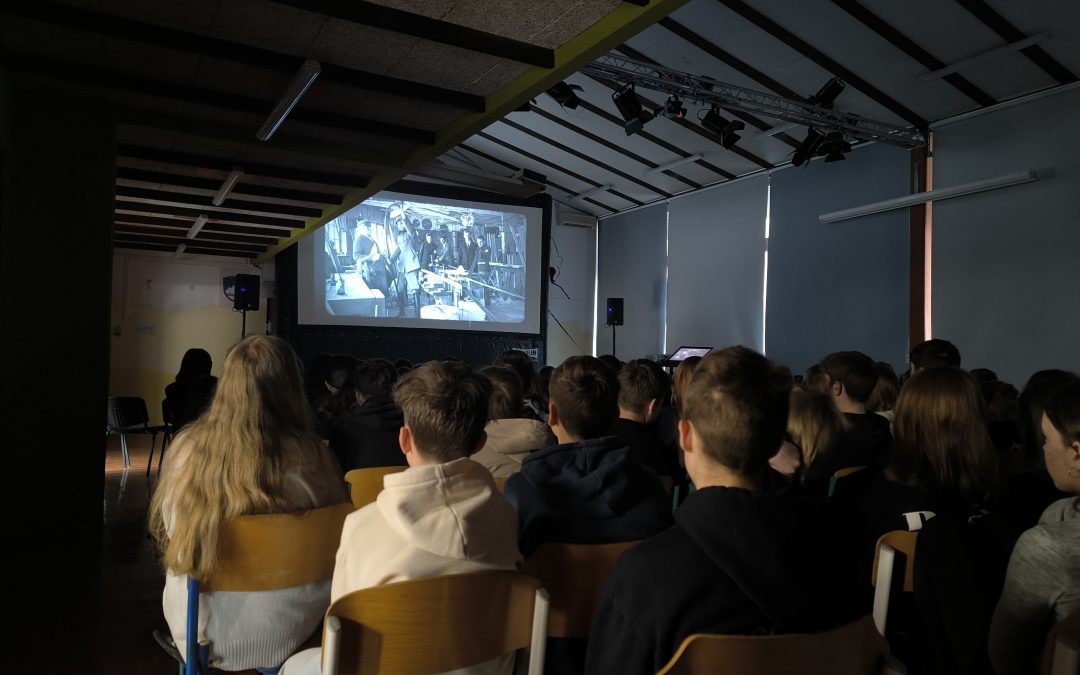 OGLED DOKUMENTARNEGA FILMA O PARTIZANSKIH SMUČINAH LETA 45